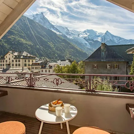 Vallet - Year * Chamonix