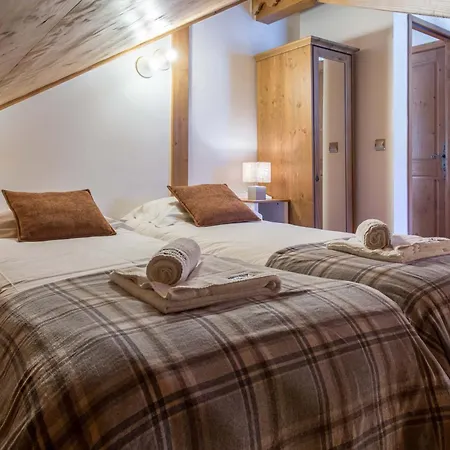 Appartement Vallet - Year *