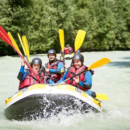 Appartement Vallet - Year *